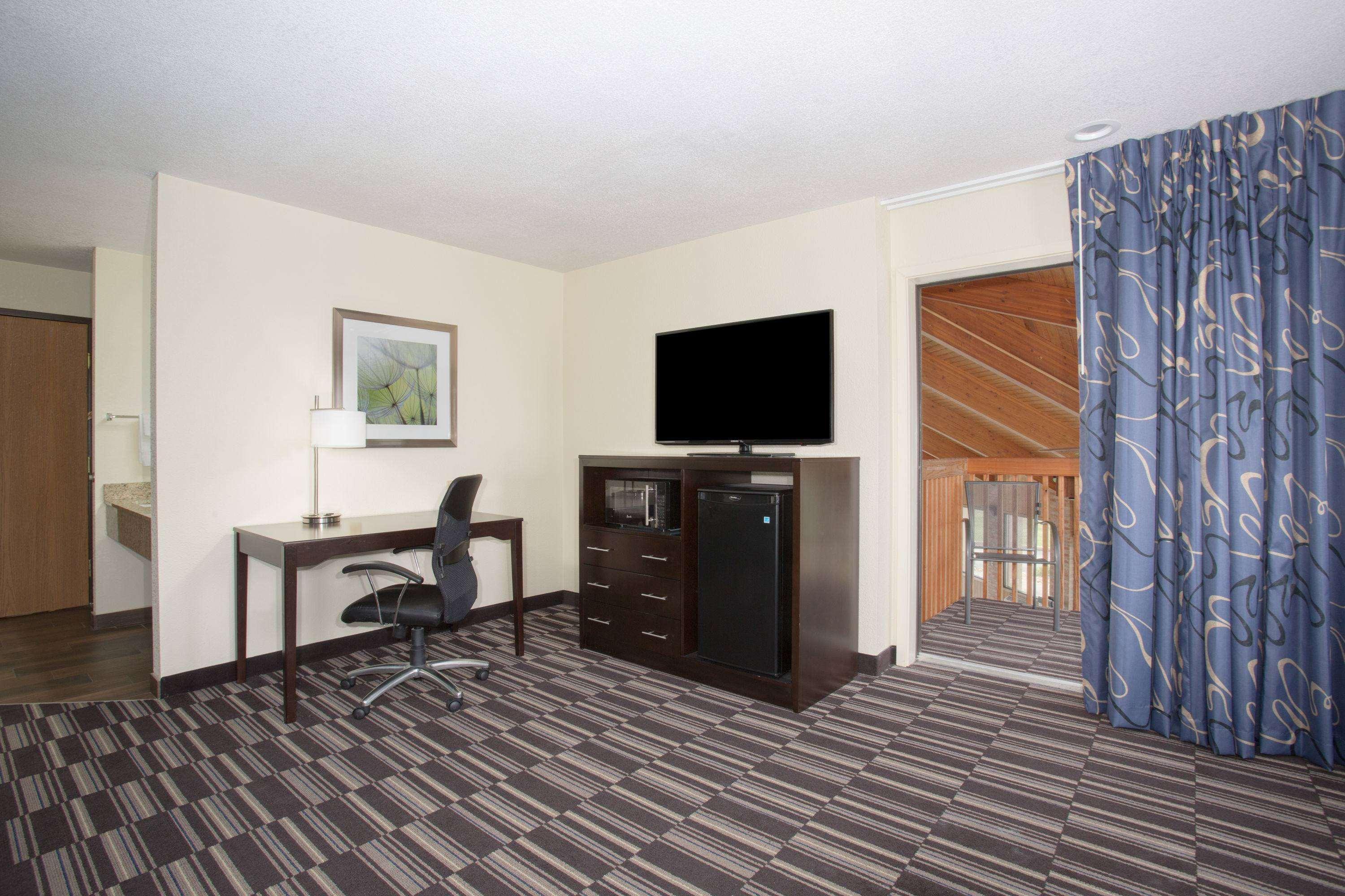 Americinn By Wyndham Mount Pleasant מראה חיצוני תמונה
